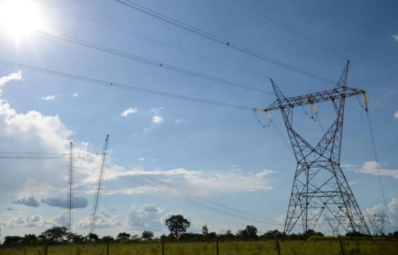 Agência Nacional de Energia anuncia redução de 4,40% na tarifa de energia elétrica em cidades de Mato Grosso